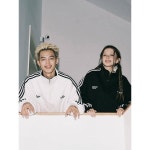 리치디어 아메리칸 빈티지 테이프 자수 맨투맨 스리 바 반집업 후드 루즈핏 트레이닝 점퍼