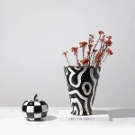 Jessica Hans Shadow 화병 Vase 사각사과