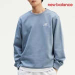 뉴발란스 티셔츠 B26- B2 UNI 에센셜 스몰로고 맨투맨 STANDARD FIT NBNCE11013