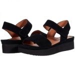 LAmour Des Pieds Abrilla는 라무르 데 피에 아브릴라로 번역할 수 있습니다