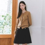 마리끌레르 마리끌레르 버튼 장식 플리츠 미니스커트 MOECSK01MBK