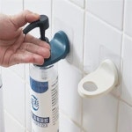 봄하람 펌프용기 부착홀더 다용도걸이 욕실홀더 세제걸이