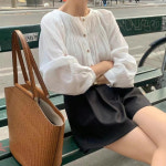 오아즈 여성 주름 단추 라운드넥 여리핏 남방 블라우스