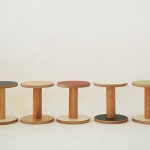 언커먼하우스 보빈 스툴 오크 컬러