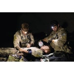 스트림라이트 61706 밴딧 180루멘 USB 충전식 LED 헤드램프 탄성 헤드 스트랩 클립 케이블 코요테