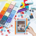 900개 2 2LB 유리 모자이크 타일 보관함이 18가지 색상의 조각 공예용 투명 가정 장식용 미술 공예