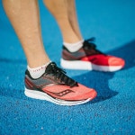 남성 트레이닝 러닝화 SAUCONY KINVARA 경주 경로 길 도로 끈 남자 가벼운 충격 흡수 운동화 슈즈