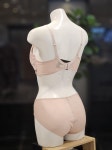 비비안 비비안 케미컬자수 포인트 꾸띄르 몰드브라 153657 BR974A