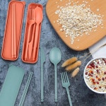 캠핑 도구 세트 케이스 재사용 가능한 플라스틱 식기 세트 포크 스푼 젓가락 여행 피크닉 또는 일상용 휴대용 세트 다크 그린 Dark