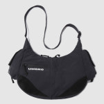 엄브로 벨로시티 숄더백 UP323CBG79