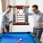 LDAILY 풀 큐 랙 전용 나무 홀더 8개의 큐 15개의 당구공 볼 랙 당구장 클럽 맨 동굴용 스틱 홀더 벽걸이 31 L x 3 W 36 H 커피