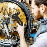 유쿠툼 자전거 스포크 텐션 미터 세트 13피스 휠 공구 키트 렌치 Y형 헥스 소켓 타이어 레버 밸브 스템 코어