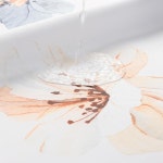 Qii 수채화 꽃 샤워 커튼 플라워 프린트 미니멀리스트 욕실 세탁기 세탁 가능한 봄 모던 후크가 달린 방수 패브릭 커튼 세트 72 x 72