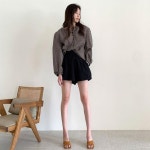 벌룬 소매 루즈핏 라운드 단추 포인트 체크 블라우스