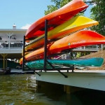 저장 보드 카약 도크 보관 랙 워터 마운트 위 야외 400파운드의 튼튼한 금속 스탠드