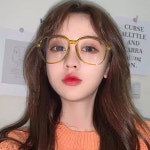 동그란 얼굴 날씬해 보이다 귀엽다 안경주머니를 보내다 노란 테두리
