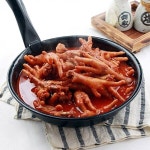 얼마나 매운지 잡솨봐 통뼈 국물 국내산 닭발 중간맛 900g