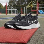 나이키 코스믹 러너 406348