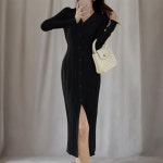 여성 브이넥 긴팔 미디 원피스 슬릿 단추 꽈배기 디자인