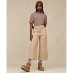 어그 릴렉스 크루넥 티셔츠 23072621