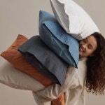 Bedsure 퀸 시트 세트 - 4피스 소프트 사이즈 통기성 냉각 호텔 럭셔리 여성 남성 다크 그레이를 위한 이지 케어 폴리에스터 극세사 침구