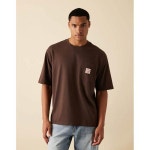 리바이스 리바이스 워크웨어 캡슐 로고 포켓 루즈 핏 티셔츠 인 10819633