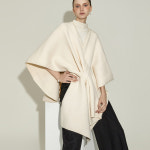 딘트 드레이프 랩 니트 케이프 j2957