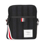 톰브라운 삼선탭 카메라 크로스백 MAG284A07