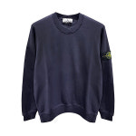 스톤아일랜드 25FW 와펜패치 라운드 맨투맨 남성 맨투맨 K2S1