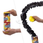 범한 감자칩에서 깜짝놀랄만한 물건이 튀어나오는 마술