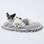 베네슈 레이스방석 체크블랙강아지 애견 개방 무늬개 무늬 반려견 애완견 동물 반달