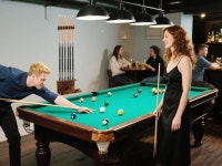 WHEARTED 풀 스틱 홀더 벽걸이 2025 업그레이드 큐 테이블 액세서리 랙 당구 6 보관 장비 정리함