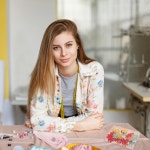 50개의 PCS 바늘 실타래 플라스틱 꽃머리 바느질 공예용 손 도구 뜨개질 공예 퀼팅 DIY 아트 작은 눈 자수