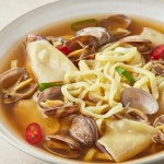 바지락 듬뿍 칼국수와 수제비 1050g 3인분 X 2팩 총 6인분 소비기한 26 03 23까지