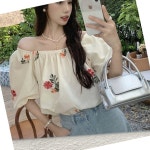 오프숄더 꽃무늬 블라우스 URD-522