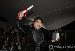 송강호 칸영화제 한국 첫 남우주연상·박찬욱 감독상…한국잔치(종합)