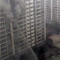 부산 한 아파트서 '불멍'하려다가 화재…입주민 3명 대피