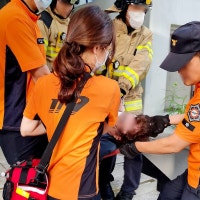 승강기 멈춘 인천 15층 아파트…한여름에도 운행 못할수도