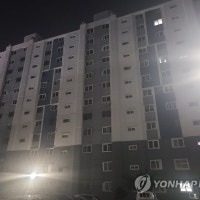 열대야 속 광주 오치동 아파트 400여 세대 정전