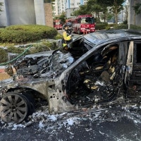 아파트 단지 달리던 BMW 차량서 불…운전자 대피