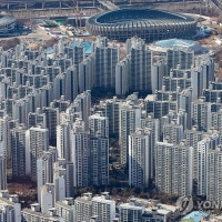 주택거래 중 아파트 비중 77% '역대최고'…지방서 쏠림현상 심화