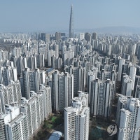 '토허제 재지정' 송파 아파트 경매에 27명 몰리며 최고가 낙찰