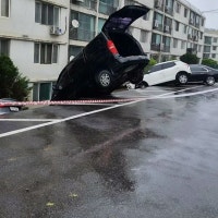 남양주아파트지상 주차장 옹벽 붕괴…차량 6대 파손