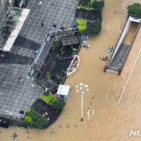 중국 안후이성 탕닝 시에서 아파트 붕괴로 최소 4명 사망..생존자 발굴 중