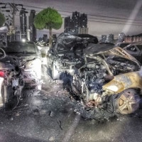 울산 아파트 주차장서 SUV 불에 타…차량 5대 피해