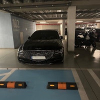 아파트 보행자 통로 막는 얌체 주차…항의에도 모르쇠