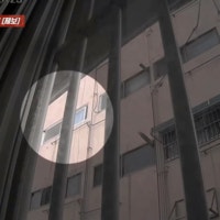 창문 '스르륵' 열더니 쓰레기 투척…