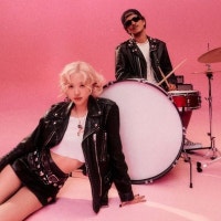 로제·마스 '아파트', 한미 합작 건축·건설 K-유희…英·美 차트 女가수...