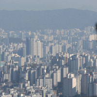 상승폭 줄어든 서울 아파트값, 대출 규제 약발 먹히나[디딤돌 대출 논란...