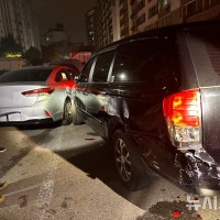 한밤 중 부천 아파트서 7대 꽝꽝꽝…음주운전 70대 입건
